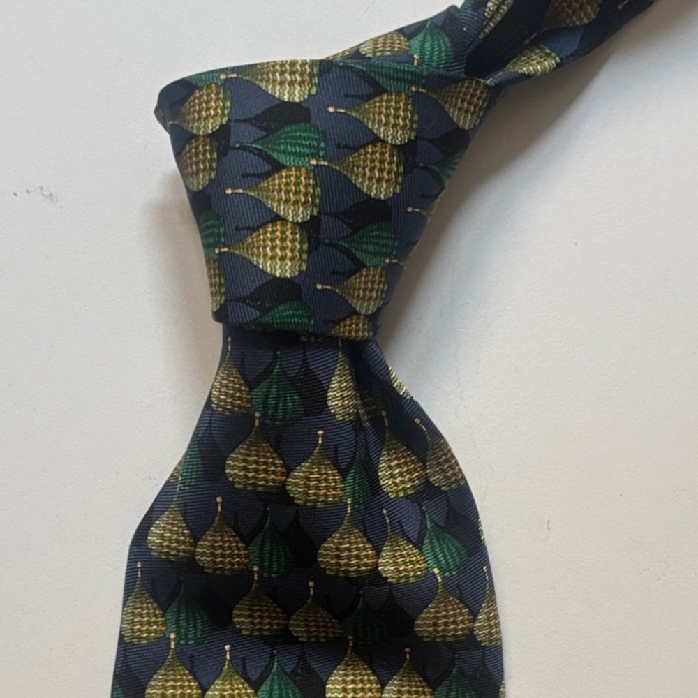 Chopard Tie with Green and Gold Pattern - Picture 3 of 9